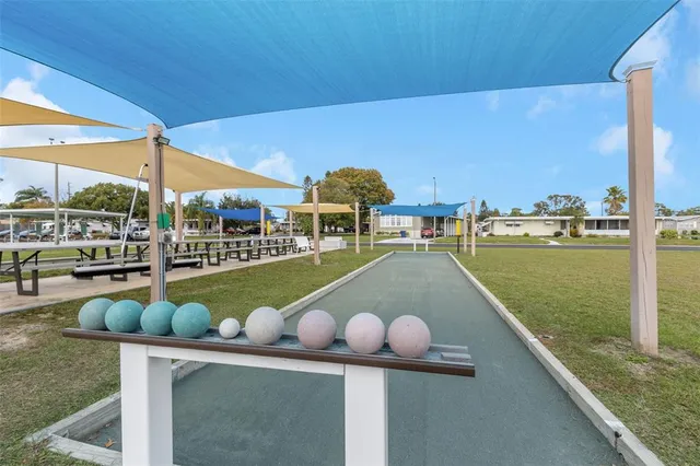 $275,000 | 294 Colonial Boulevard, Unit 48, Palm Harbor, FL 34684