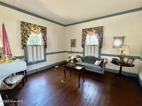 $299,900 | 4085 Grimmersburg Street, Farmville, NC 27828