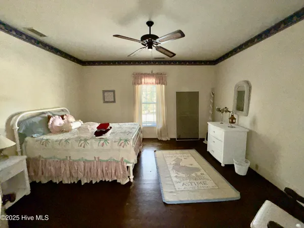 $299,900 | 4085 Grimmersburg Street, Farmville, NC 27828