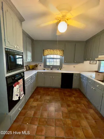 $299,900 | 4085 Grimmersburg Street, Farmville, NC 27828