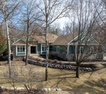 $1,375,000 | 1019 Tarrant Drive, Fontana, WI 53125