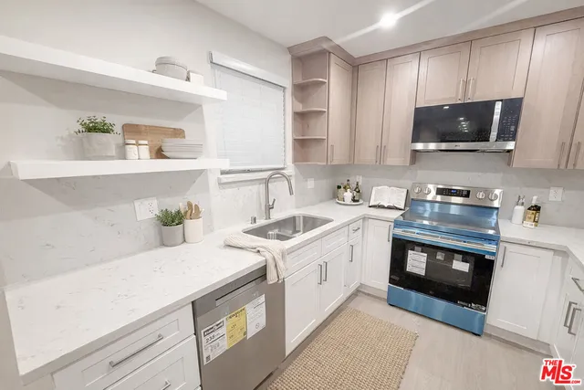 $3,795 | 1117 South Bedford Street, Unit 101, Los Angeles, CA 90035