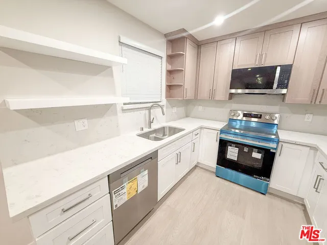 $3,795 | 1117 South Bedford Street, Unit 101, Los Angeles, CA 90035