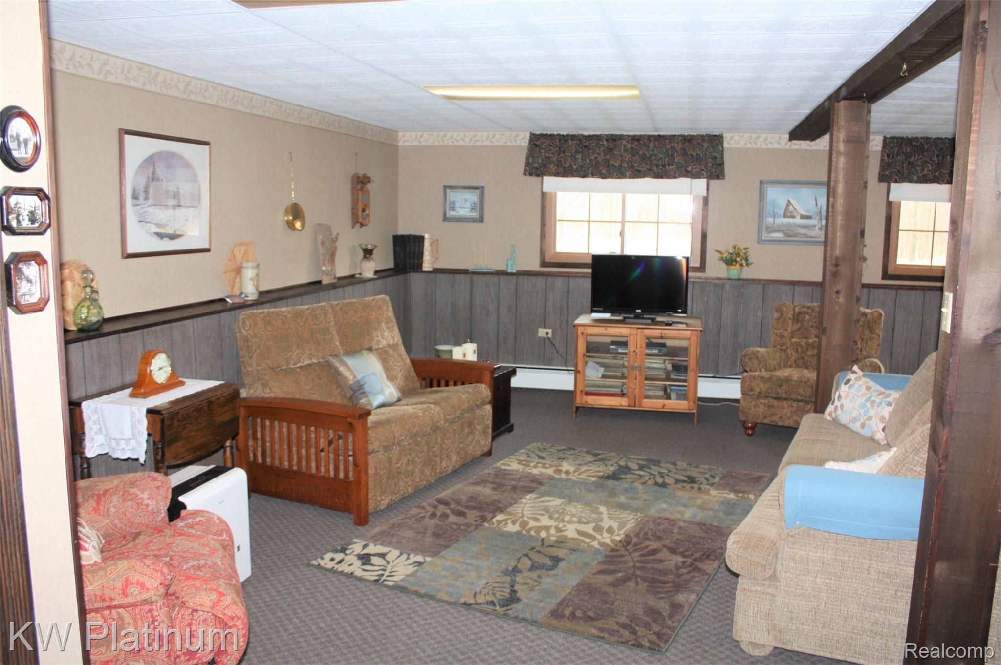 6300 Sterling Road Yale, MI 48097 - Photo 29 of 37 IMG_9618 new.jpg