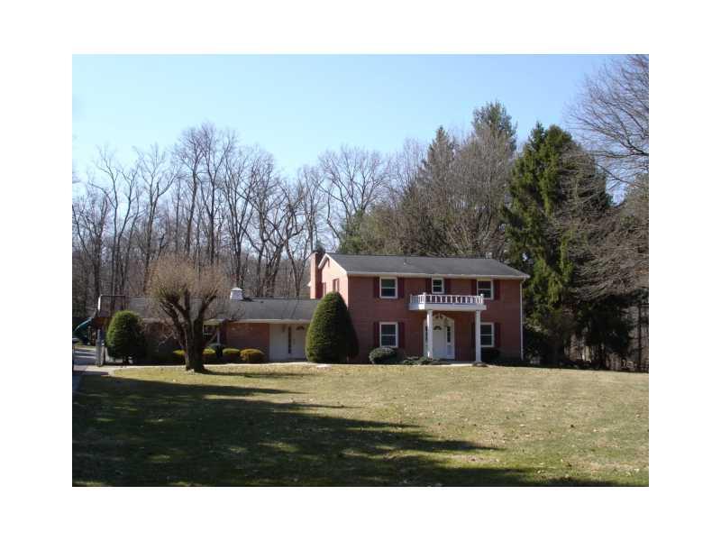 116 Oak Ridge Drive Butler, PA 16002 - Photo 1 of 20 Exterior Front.