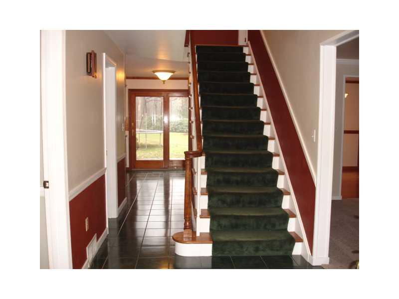 116 Oak Ridge Drive Butler, PA 16002 - Photo 3 of 20 Entry/Foyer.