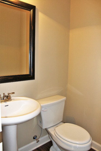 445 Riley Lane Grovetown, GA 30813 - Photo 6 of 33 Half bath