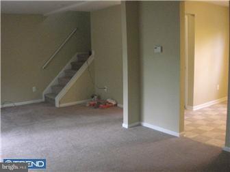 7 Wiltshire Road Sicklerville, NJ 08081 - Photo 6 of 12 Living Room