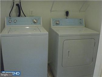 7 Wiltshire Road Sicklerville, NJ 08081 - Photo 8 of 12 Laundry Room