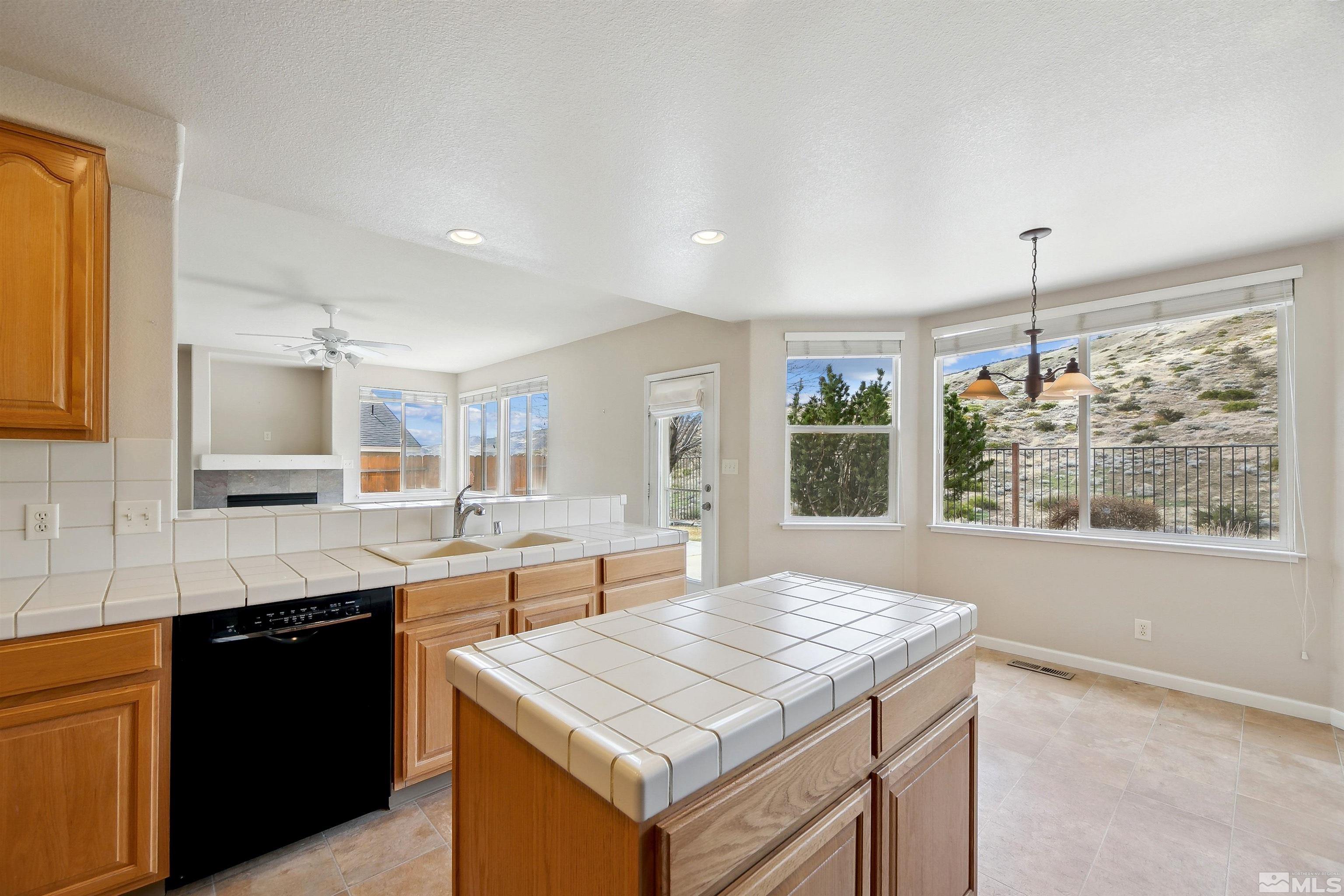 2725 Avenida De Landa Reno, NV 89523 - Photo 19 of 32 Photo 19