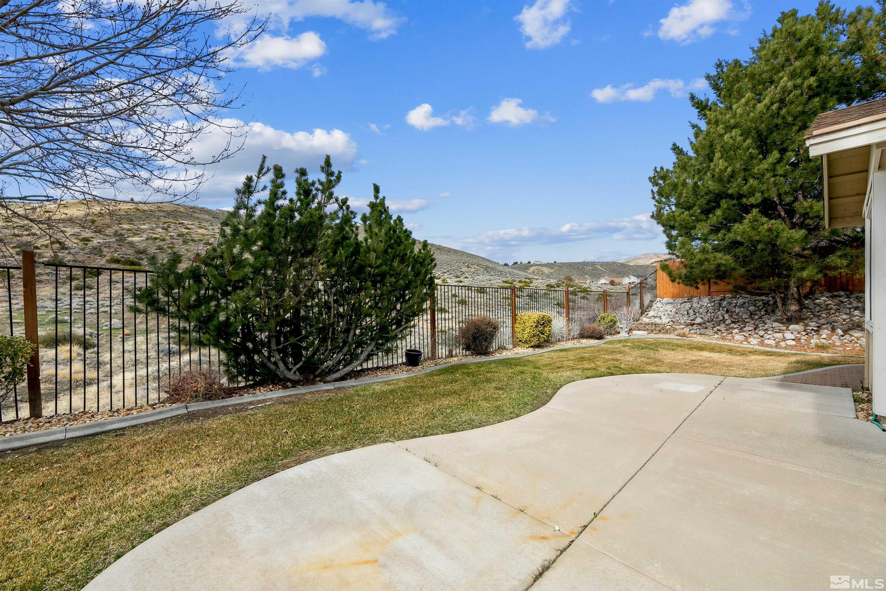 2725 Avenida De Landa Reno, NV 89523 - Photo 5 of 32 Photo 5