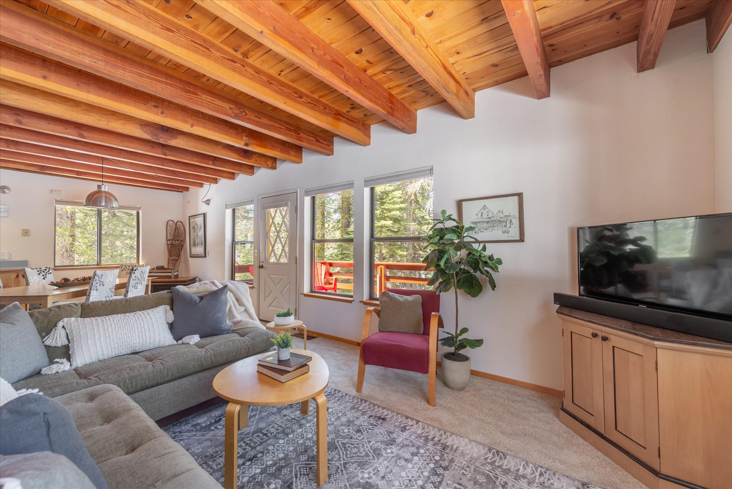 7359 Cascade Road Soda Springs, CA 95728 - Photo 4 of 18 Gallery Image 4