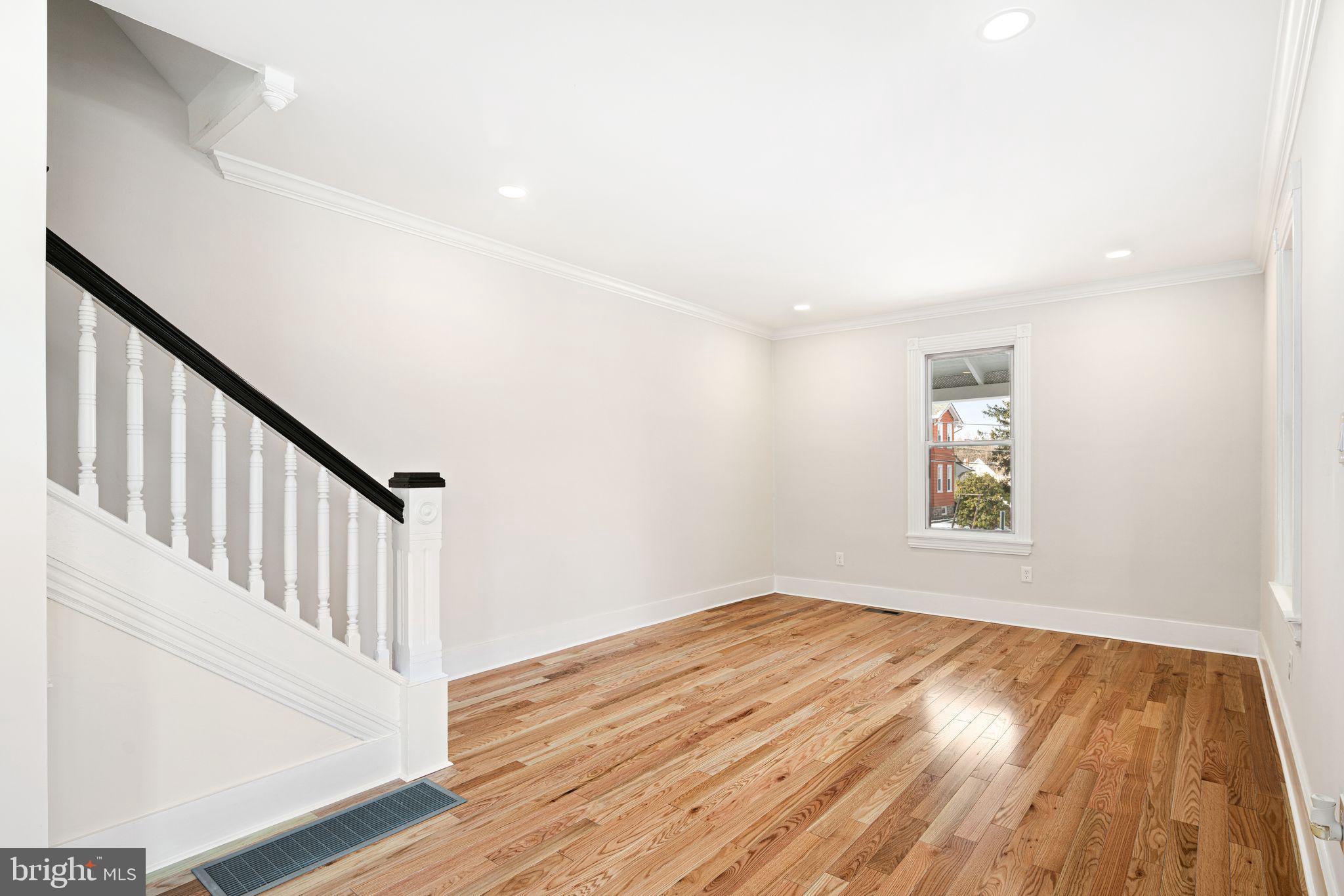 2 Waverly Road Wyncote, PA 19095 - Photo 5 of 31