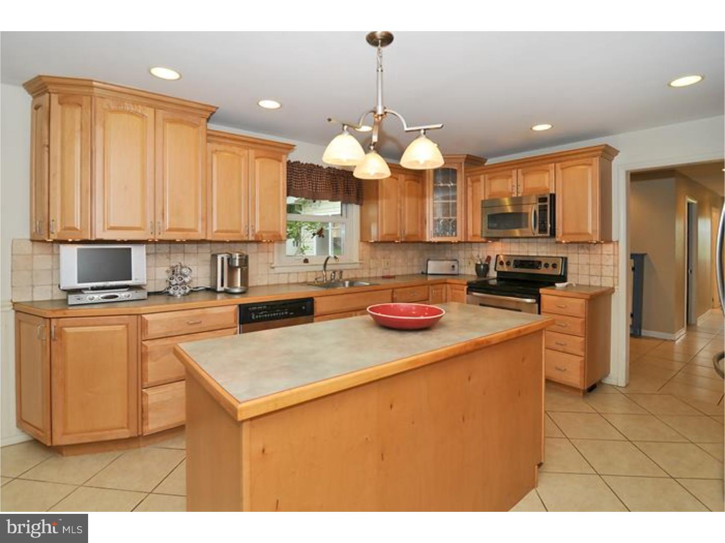 555 Hunsicker Road Telford, PA 18969 - Photo 6 of 23 Gallery Image 6