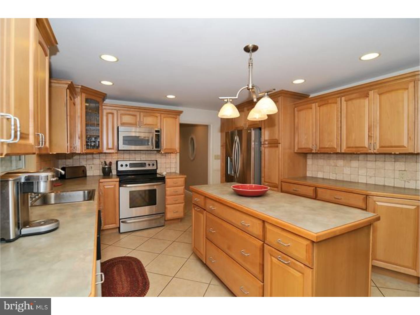 555 Hunsicker Road Telford, PA 18969 - Photo 7 of 23 Gallery Image 7