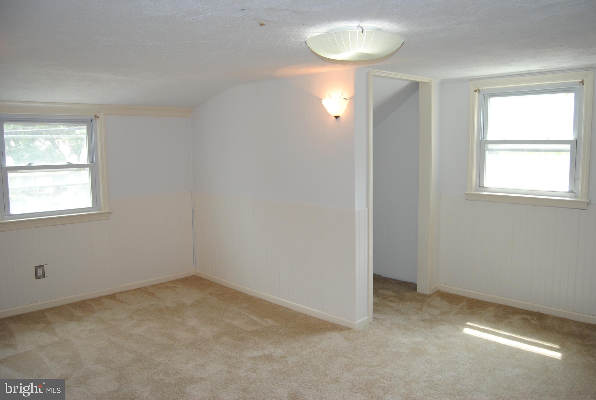 6 Miry Brook Road Hamilton, NJ 08690 - Photo 14 of 32 Spacious Master Bed Room