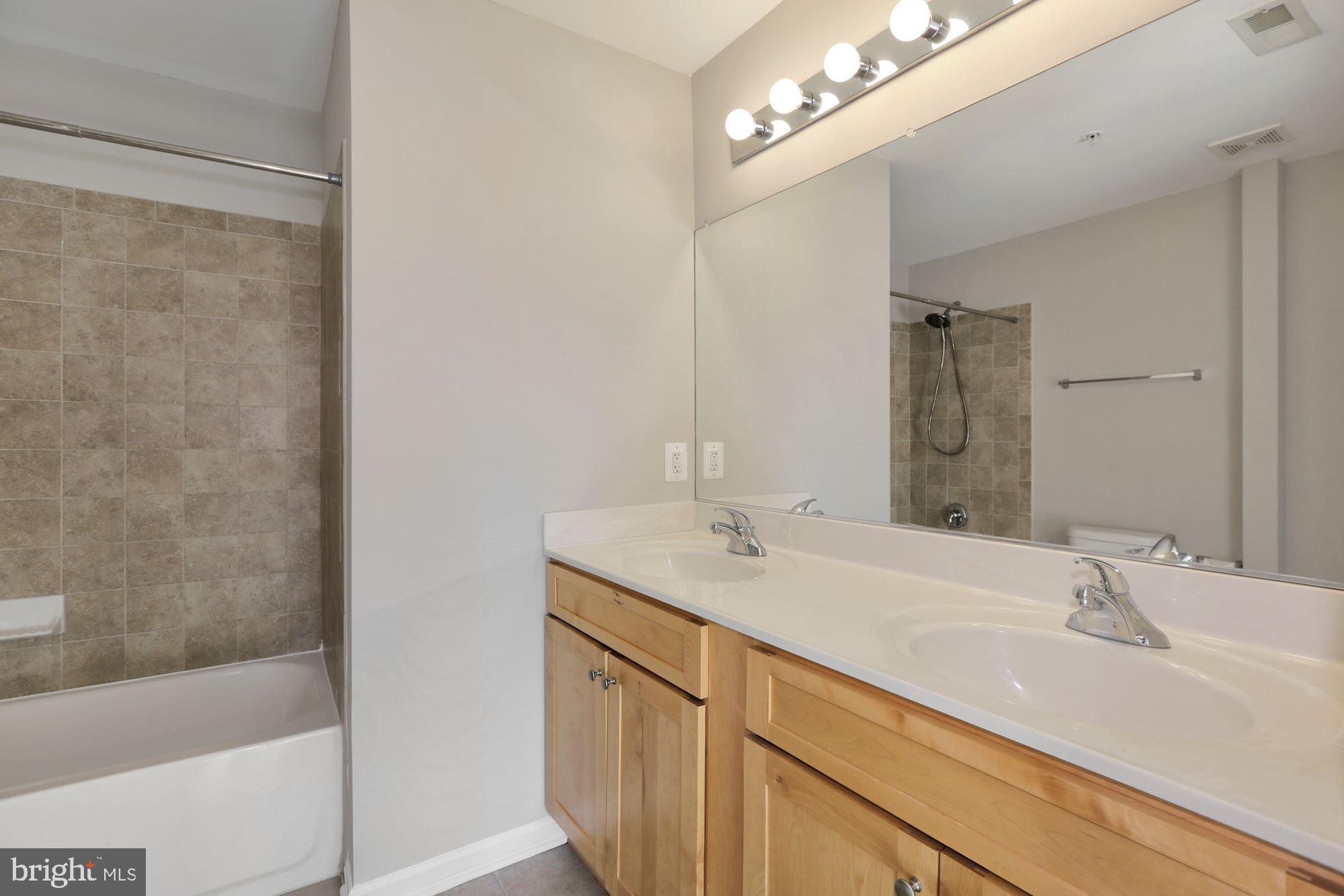 3219 Stanton Road Southeast Washington, DC 20020 - Photo 29 of 33 En-Suite Master Bath