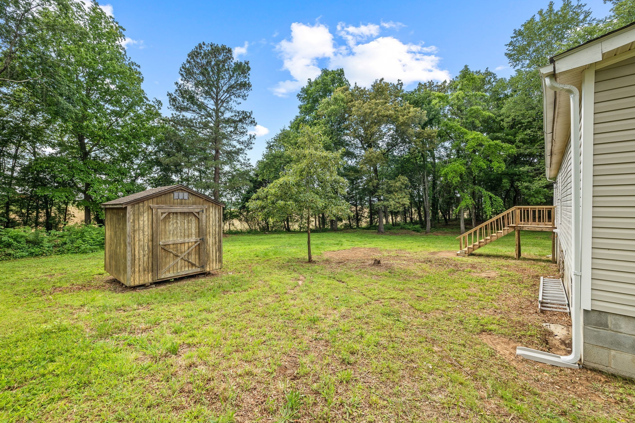 83 Summer Circle Morrison, TN 37357 - Photo 26 of 29 a view of a mini house with a park