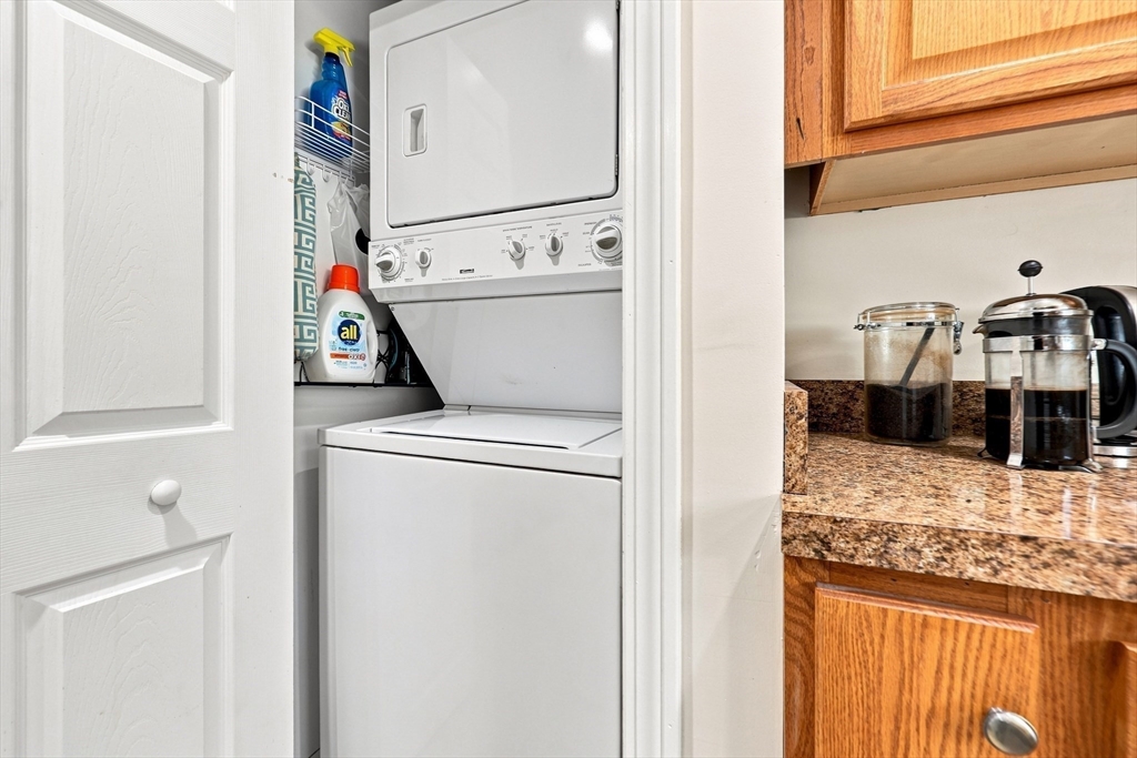 68 Hilltop Road Dracut, MA 01826 - Photo 16 of 29 Gallery Image 16