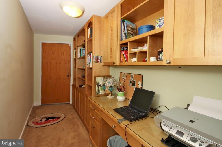 2003 Columbia Road Northwest, Unit NW Washington, DC 20009 - Photo 8 of 28 Interior (General)