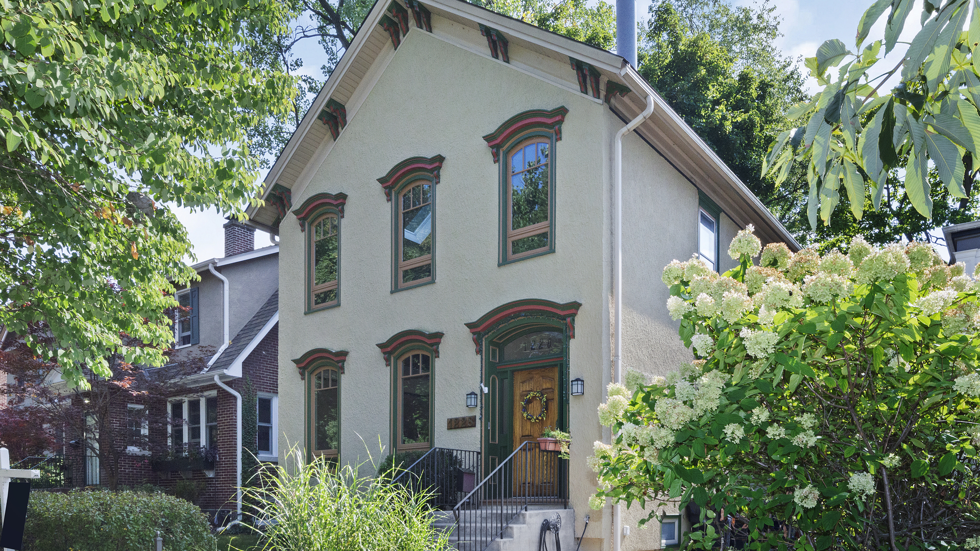 1228 Simpson Street Evanston, IL 60201 - Photo 1 of 33