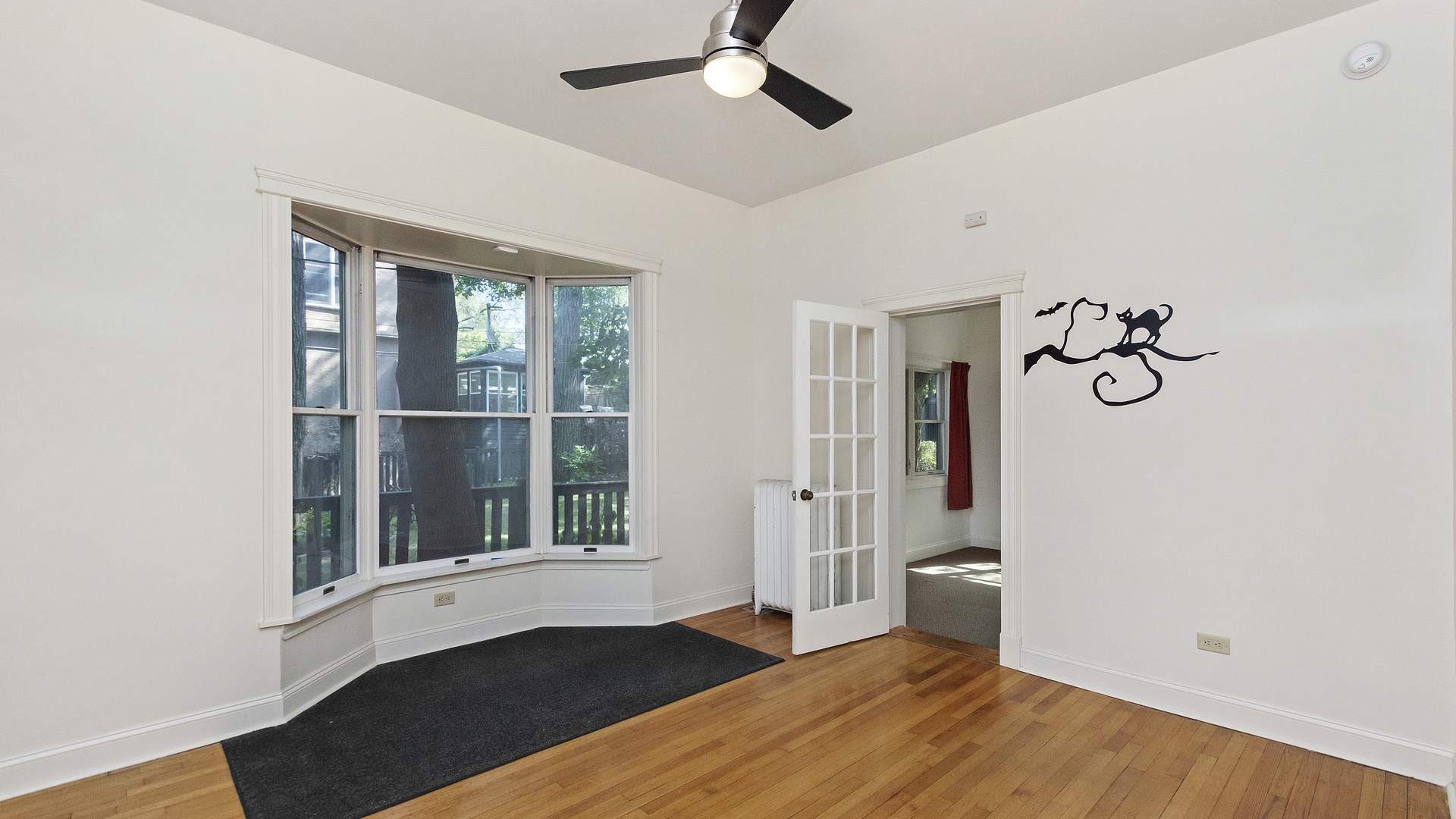 1228 Simpson Street Evanston, IL 60201 - Photo 19 of 33