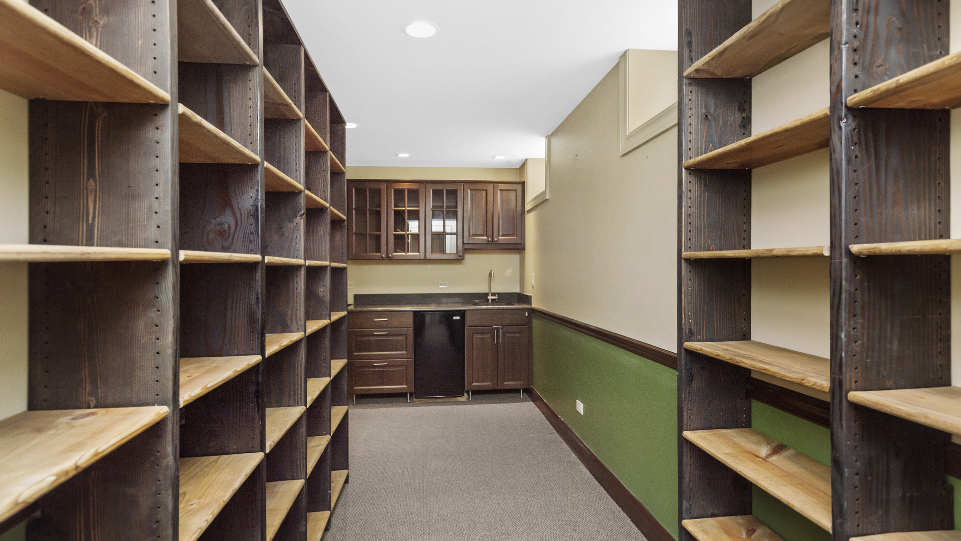 1228 Simpson Street Evanston, IL 60201 - Photo 23 of 33