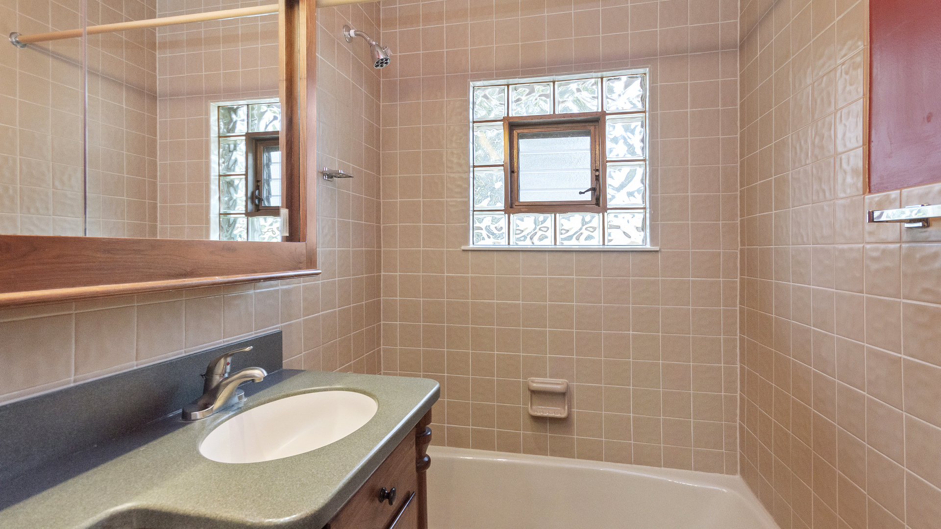 1228 Simpson Street Evanston, IL 60201 - Photo 29 of 33