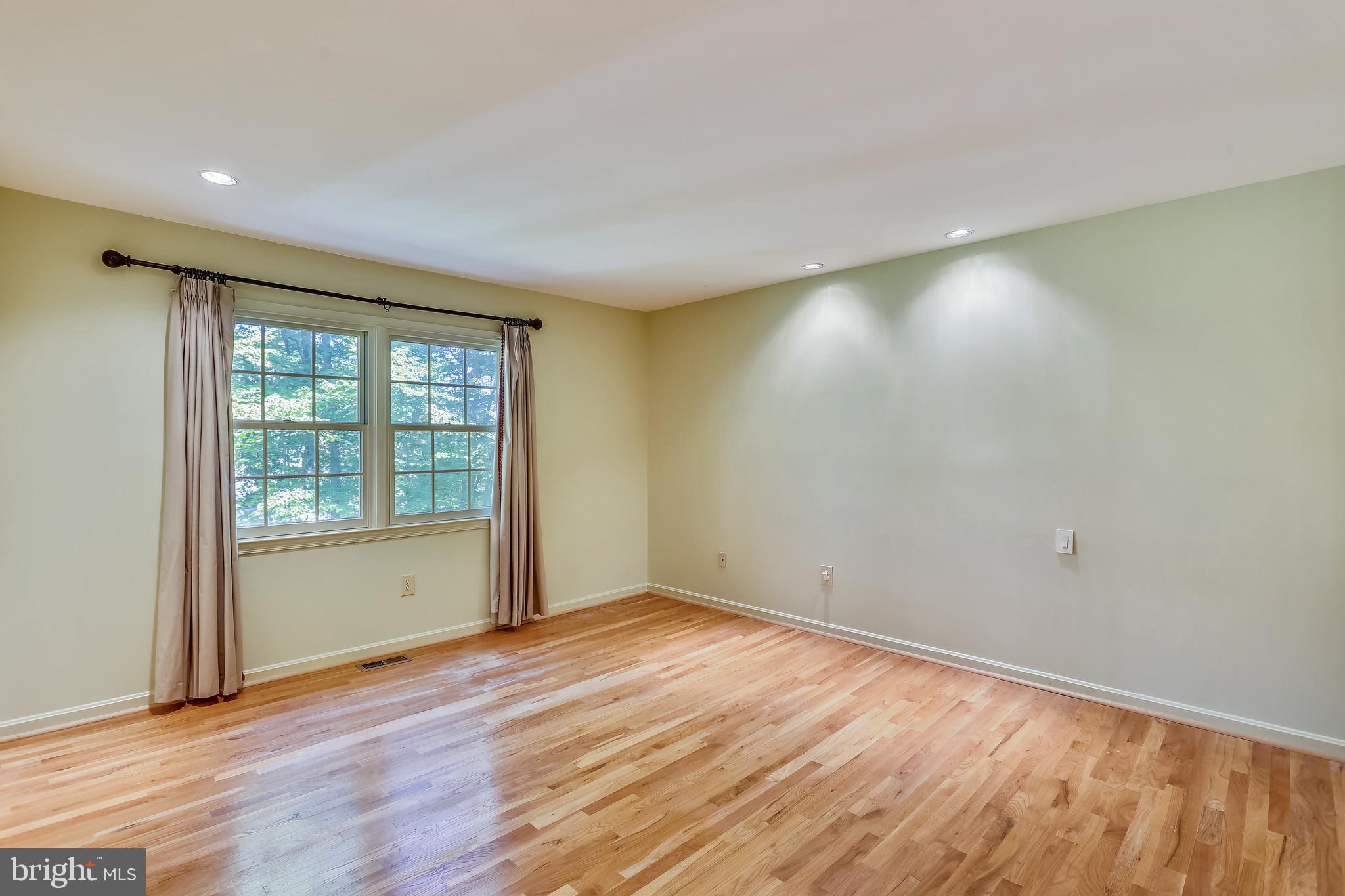 9225 Cranford Drive Potomac, MD 20854 - Photo 36 of 49 Bedroom #4