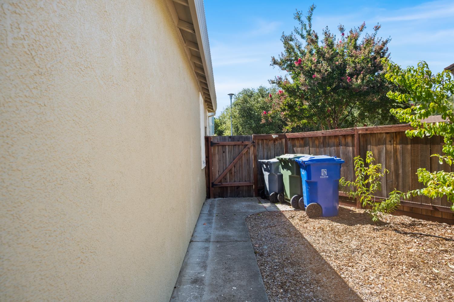 692 Humbert Street Folsom, CA 95630 - Photo 25 of 28