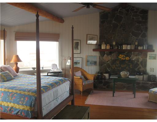 929 Champlin Road Block Island, RI 02807 - Photo 5 of 7 Master Bedroom.
