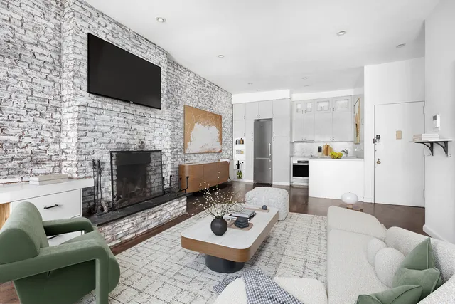 $830,000 | 356 West 23rd Street, Unit 3A | Chelsea