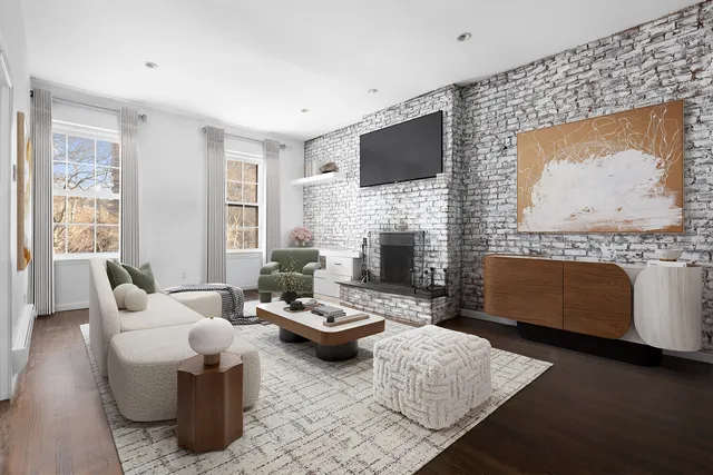 $830,000 | 356 West 23rd Street, Unit 3A | Chelsea