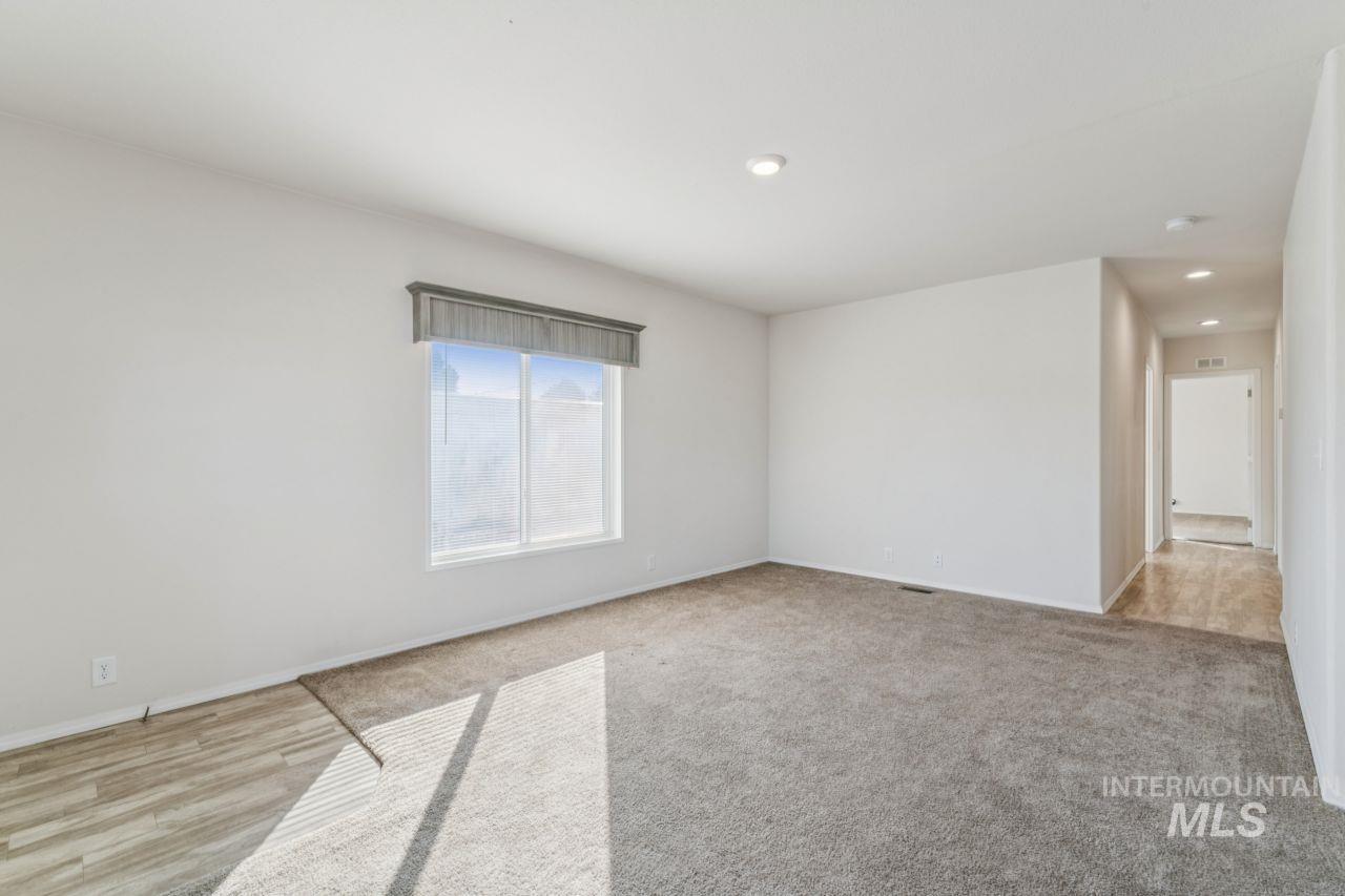 2750 Alden Road, Unit 2 Fruitland, ID 83619 - Photo 2 of 24 Unfurnished room featuring recessed lighting and baseboards