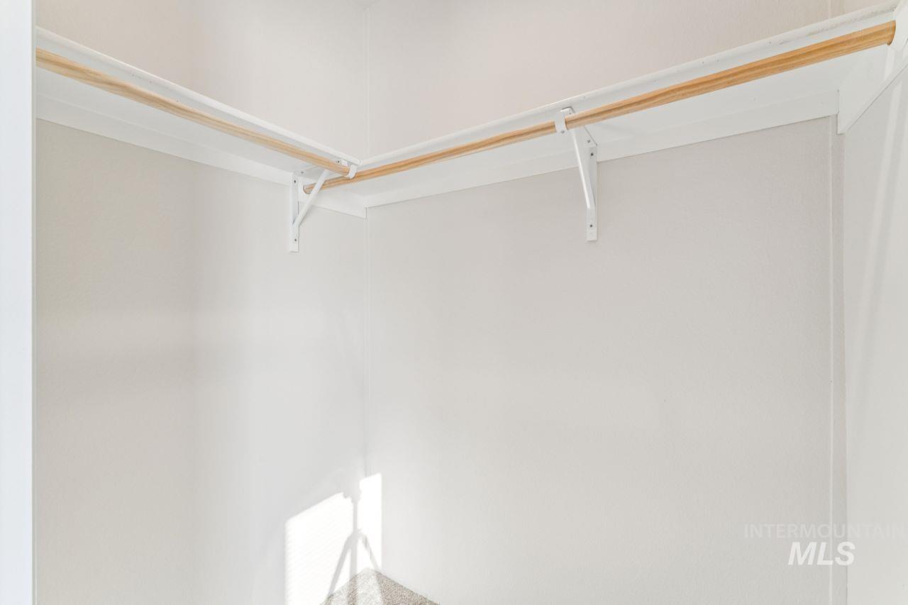 2750 Alden Road, Unit 2 Fruitland, ID 83619 - Photo 9 of 24 View of spacious closet