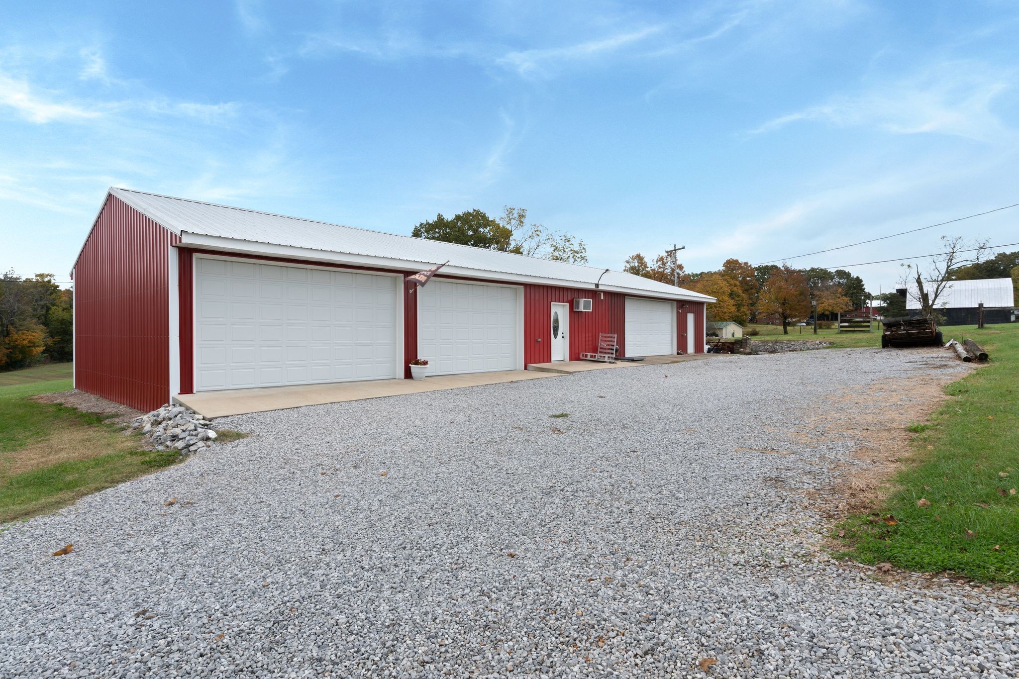 5867 Borthick Road Springfield, TN 37172 - Photo 31 of 43 a view of a house with a outdoor space