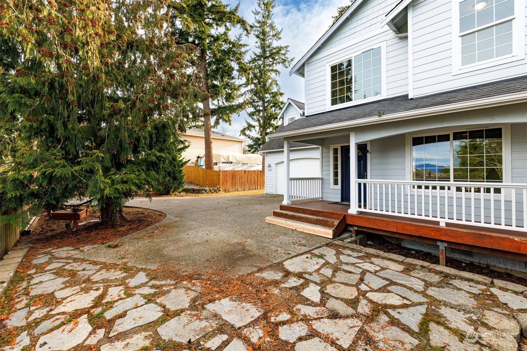 2529 Northwoods Loop Road Mount Vernon, WA 98273 - Photo 5 of 37 Gallery Image 5