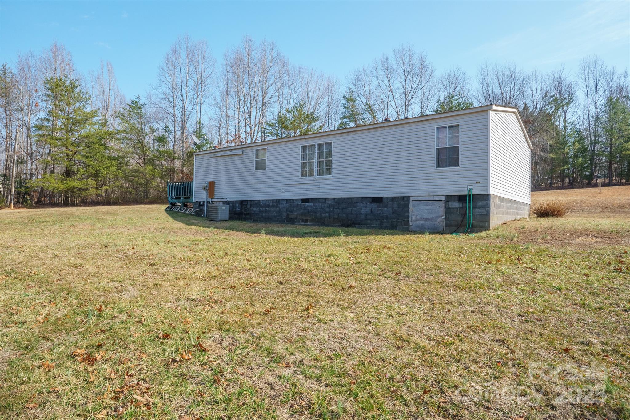 4454 Windy Hill Road Morganton, NC 28655 - Photo 4 of 25