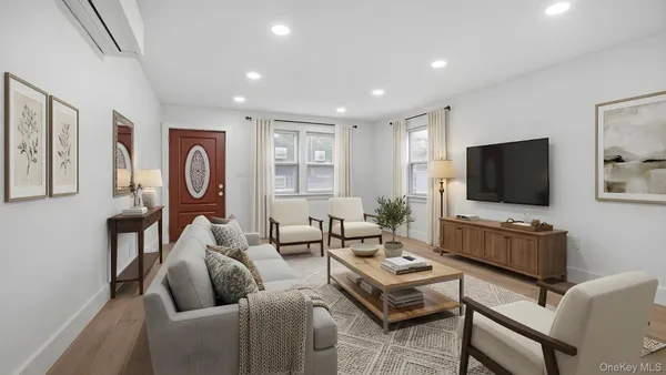 $1,099,000 | 3968 Duryea Avenue | Edenwald