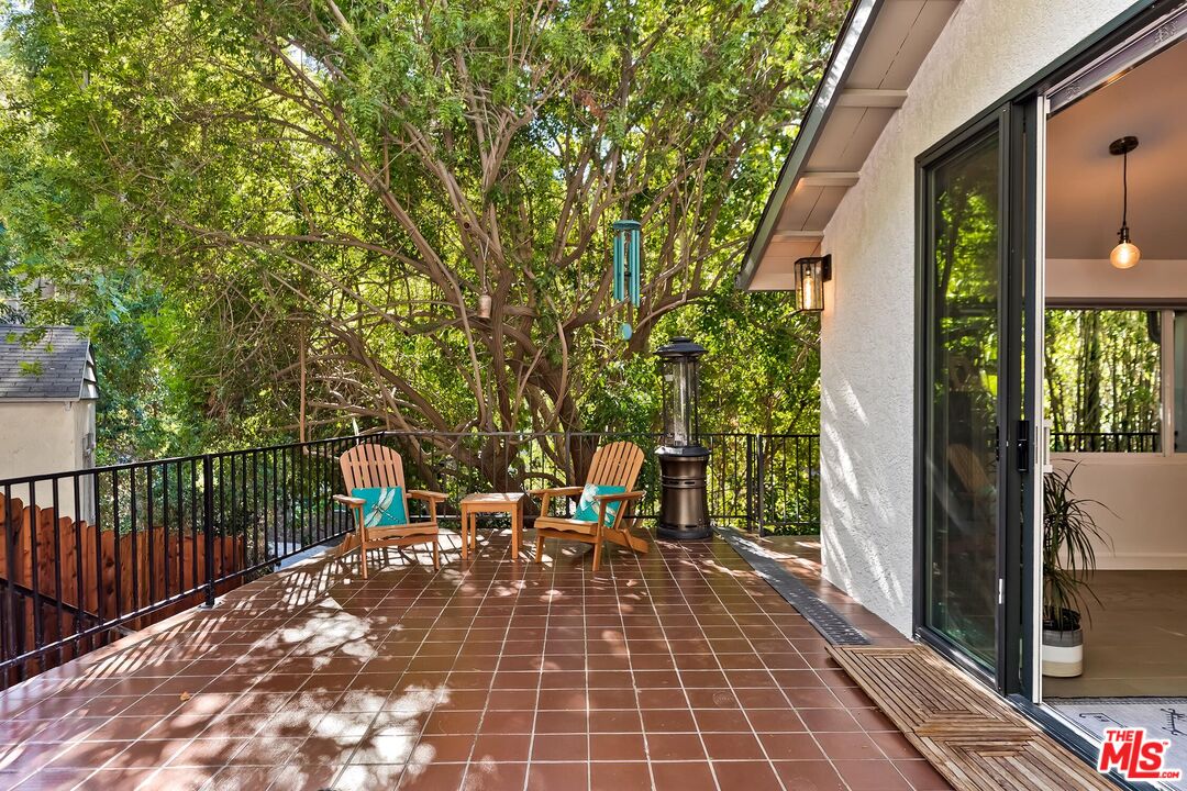 4221 Vanetta Drive Studio City, CA 91604 - Photo 13 of 41