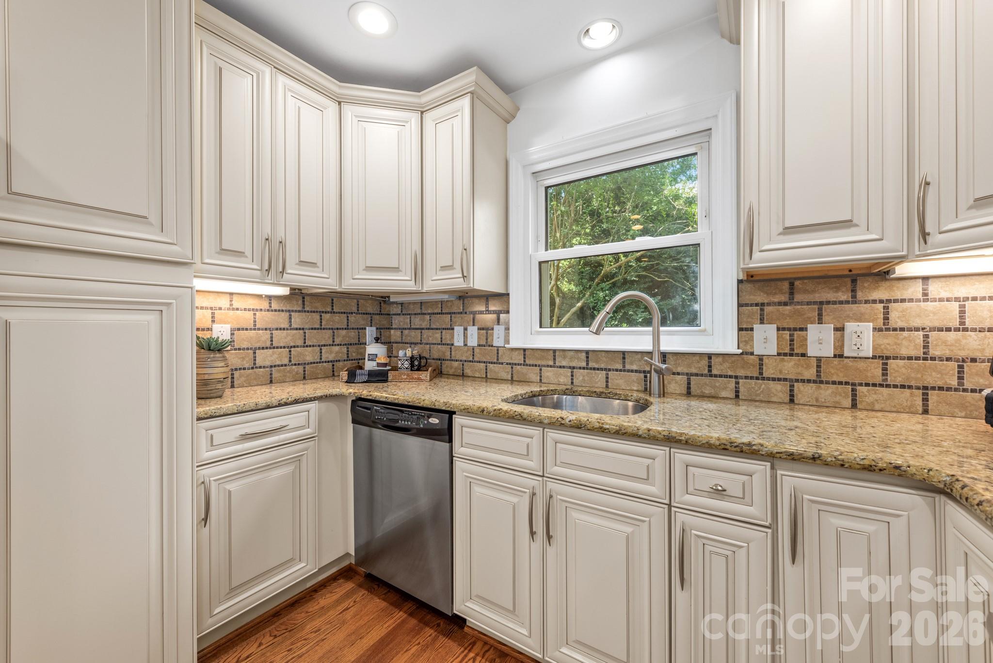 3600 Litchfield Road Charlotte, NC 28211 - Photo 10 of 26