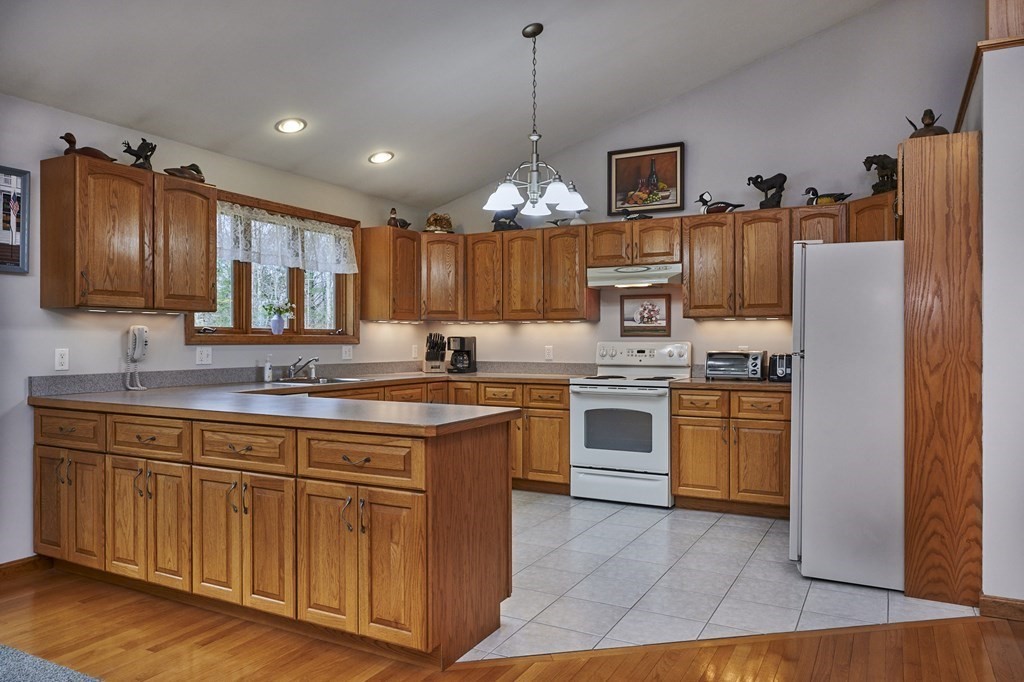 21 Fuller Road Goshen, MA 01096 - Photo 7 of 42