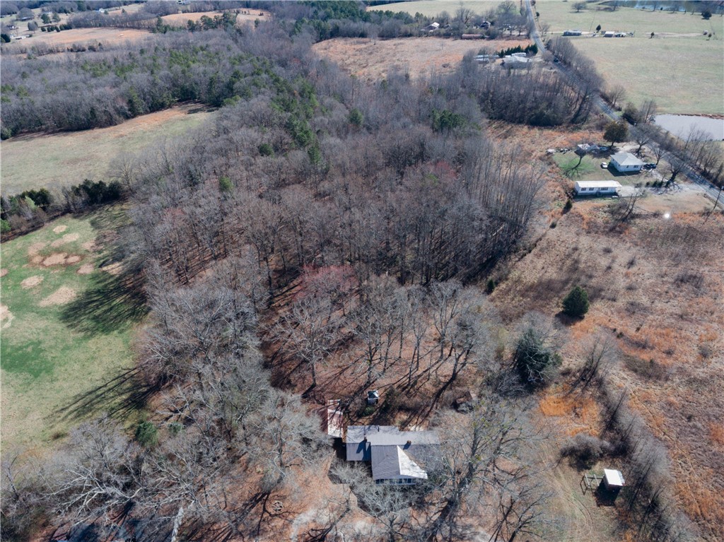1423 Trail Road Belton, SC 29627 - Photo 18 of 24