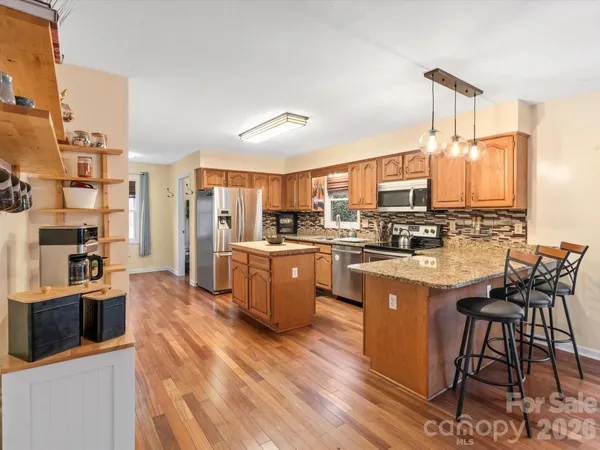 $649,000 | 26 Morrow Drive, Fairview, NC 28730