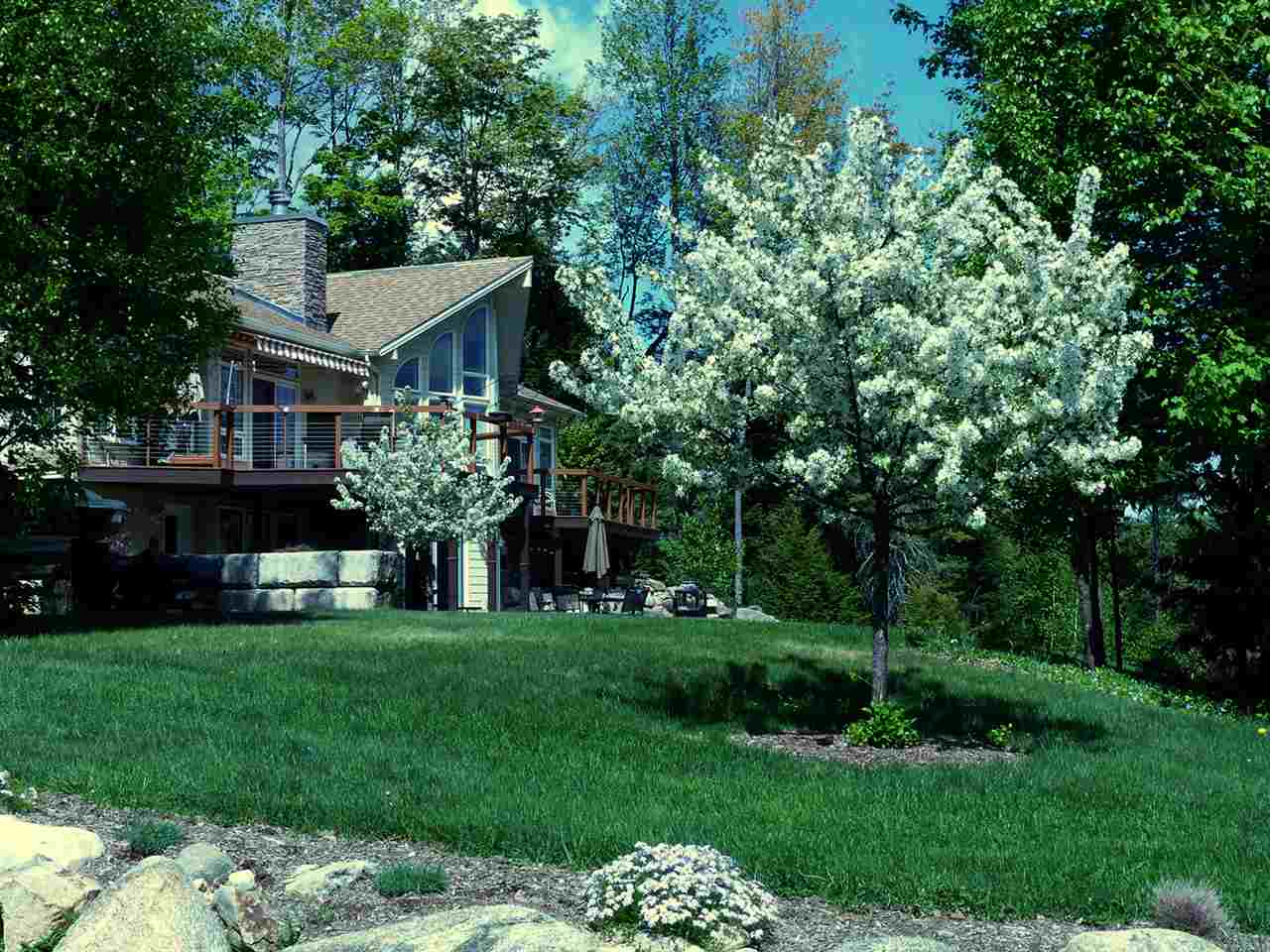153 Timmothy Road Sunapee, NH 03782 - Photo 2 of 27