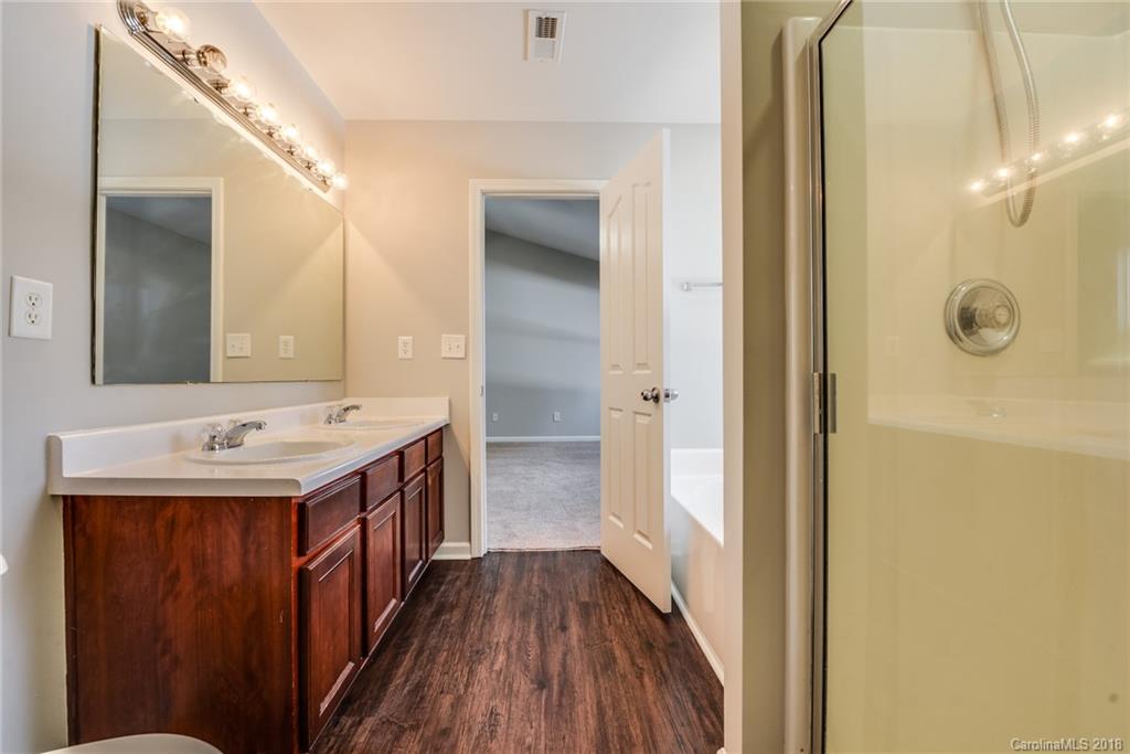 1019 Mearn Road Charlotte, NC 28216 - Photo 13 of 19
