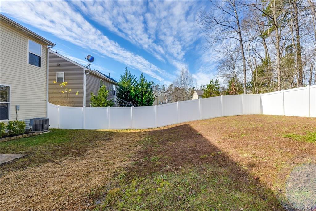 1019 Mearn Road Charlotte, NC 28216 - Photo 18 of 19