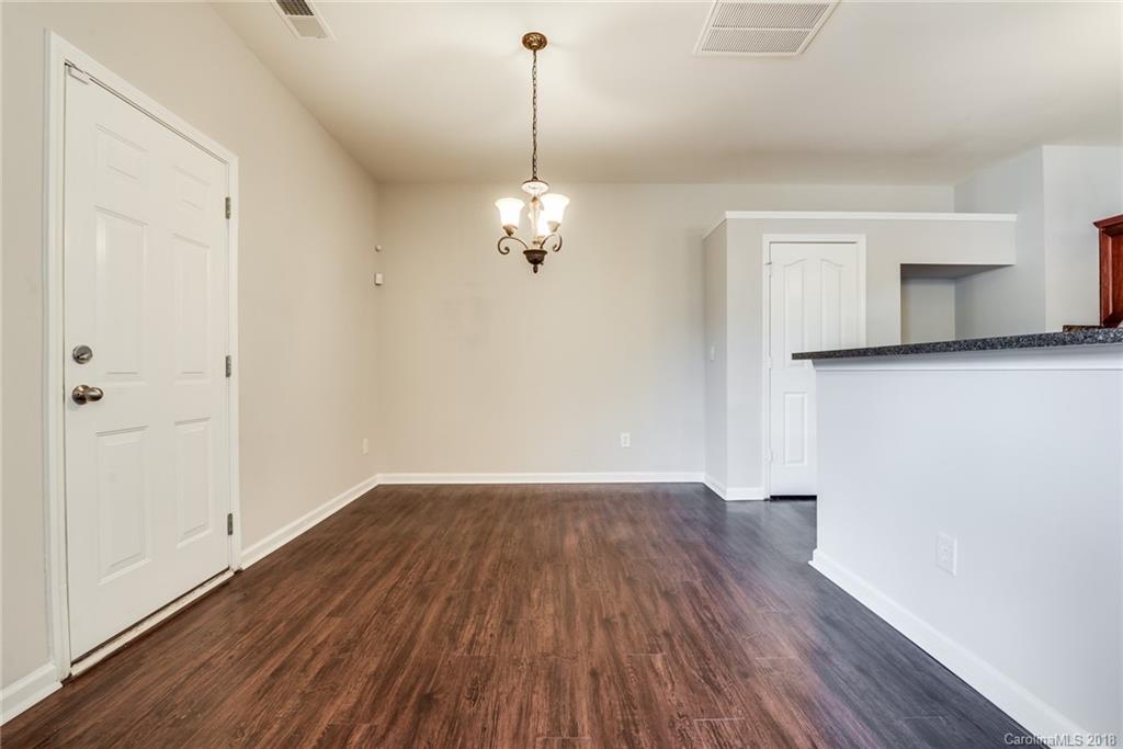 1019 Mearn Road Charlotte, NC 28216 - Photo 9 of 19
