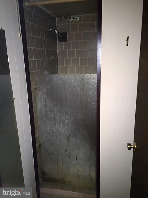 3223 Powder Mill Road Hyattsville, MD 20783 - Photo 13 of 14 Bath