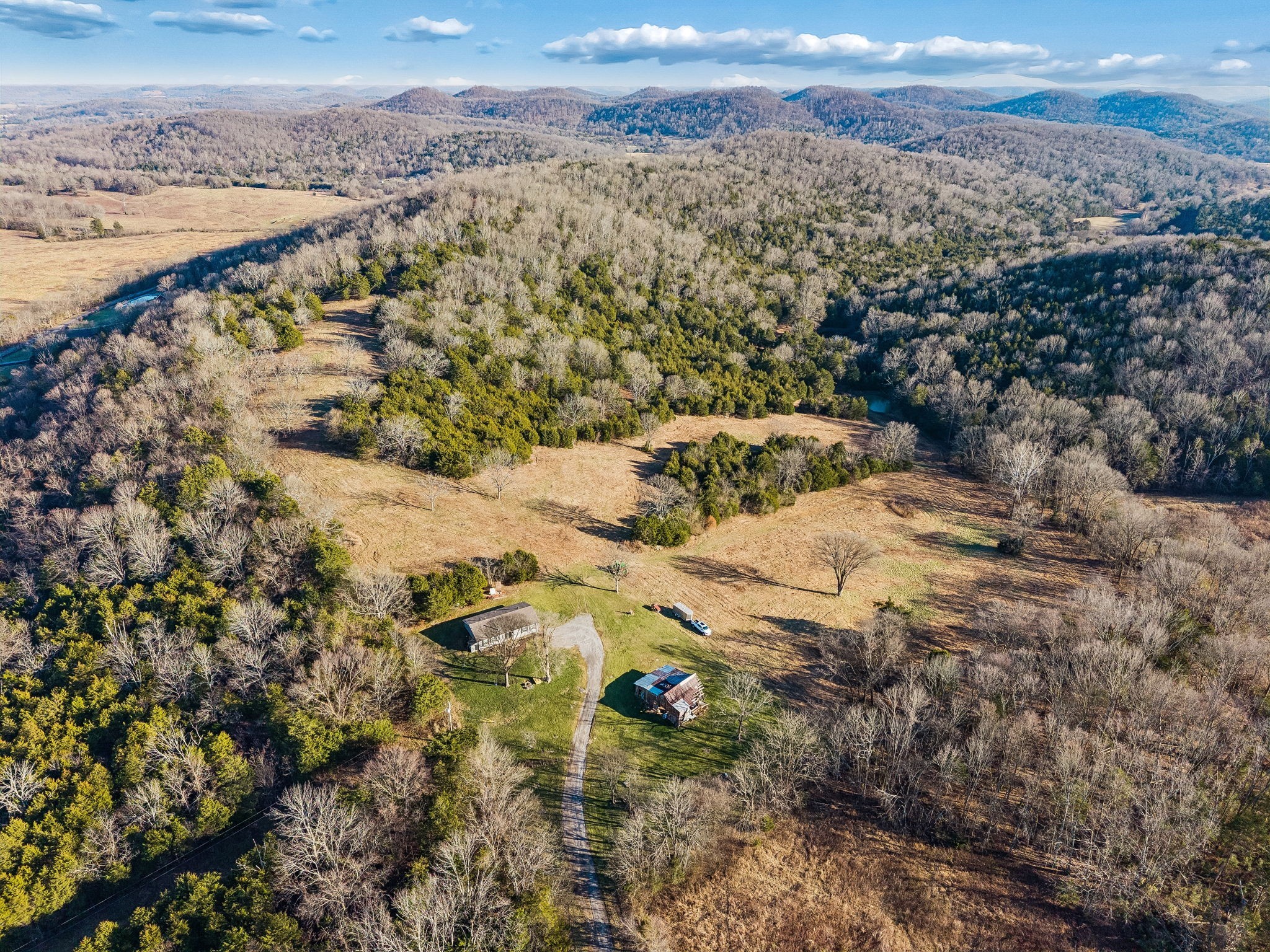 2370 Patton Hollow Road Watertown, TN 37184 - Photo 35 of 50 a view of city and mountain